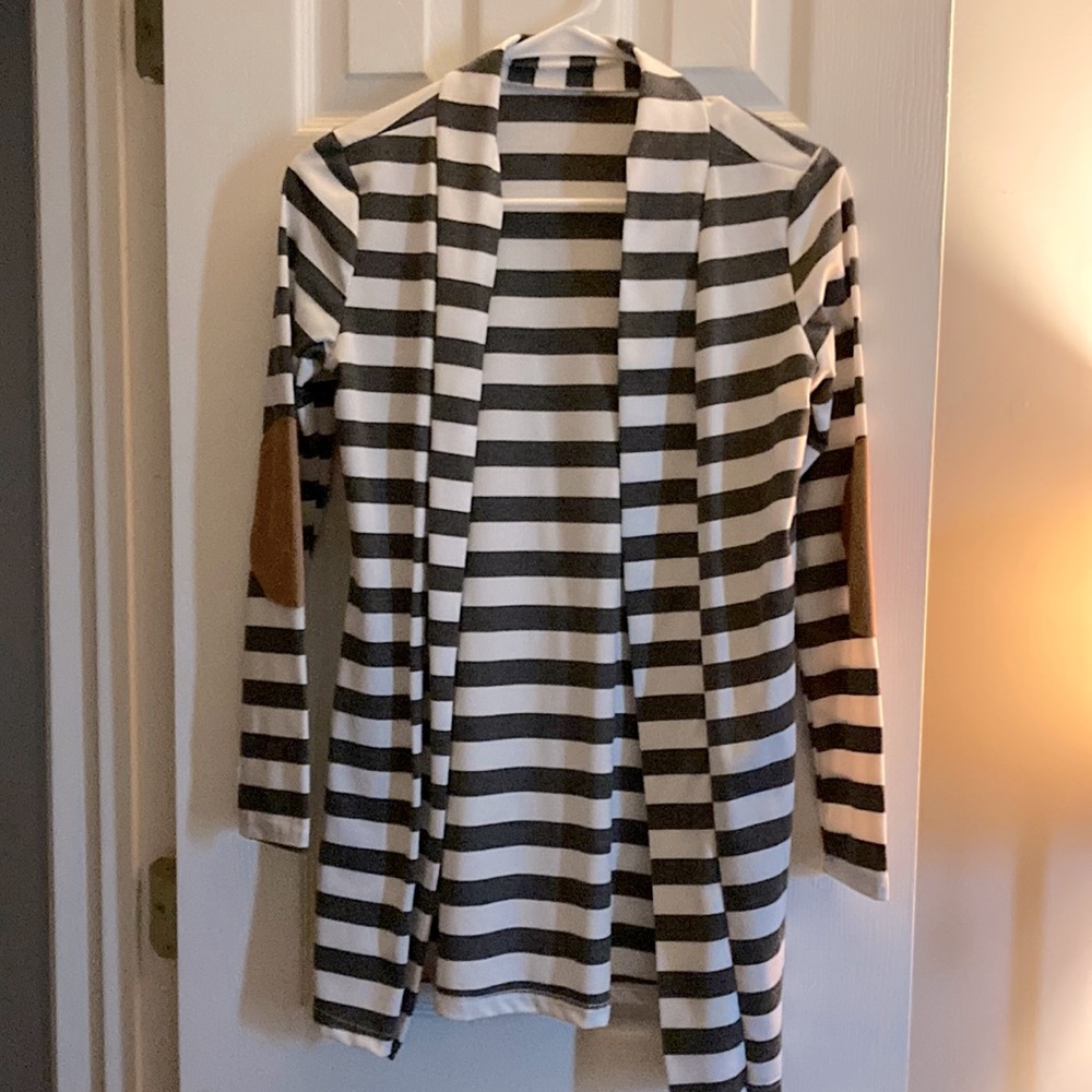 Light weight, long sleeve sweater